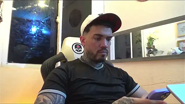 Snapshot of Angel_sex_latin chatting on 17, 1, 2025 Angel sex latin online show from 17, 1, 2025