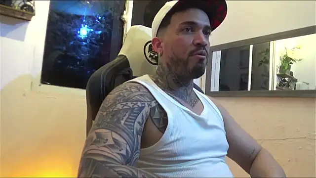 Snapshot of Angel_sex_latin chatting on 18, 1, 2025 Angel sex latin online show from 18, 1, 2025