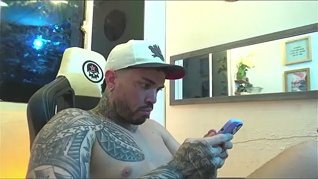 Snapshot of Angel_sex_latin chatting on 19, 1, 2025 Angel sex latin online show from 19, 1, 2025