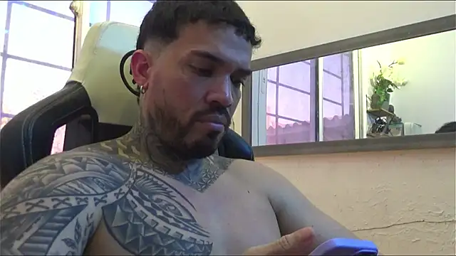 Snapshot of Angel_sex_latin chatting on 19, 1, 2025 Angel sex latin online show from 19, 1, 2025