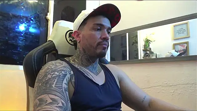 Snapshot of Angel_sex_latin chatting on 22, 1, 2025 Angel sex latin online show from 22, 1, 2025