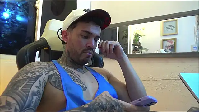 Snapshot of Angel_sex_latin chatting on 25, 1, 2025 Angel sex latin online show from 25, 1, 2025