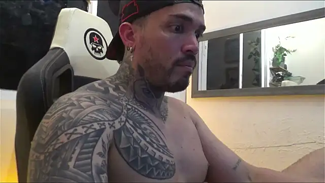 Snapshot of Angel_sex_latin chatting on 27, 1, 2025 Angel sex latin online show from 27, 1, 2025