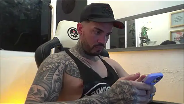 Snapshot of Angel_sex_latin chatting on 28, 1, 2025 Angel sex latin online show from 28, 1, 2025