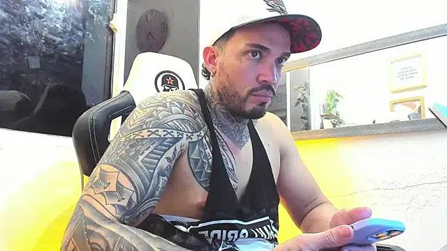 Snapshot of Angel_sex_latin chatting on 5, 2, 2025 Angel sex latin online show from 5, 2, 2025