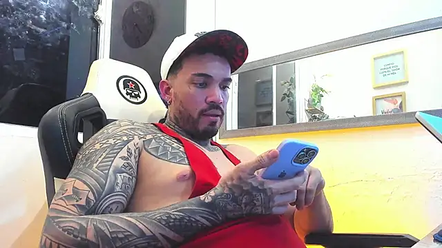 Snapshot of Angel_sex_latin chatting on 7, 2, 2025 Angel sex latin online show from 7, 2, 2025