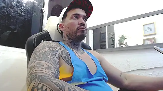 Snapshot of Angel_sex_latin chatting on 17, 2, 2025 Angel sex latin online show from 17, 2, 2025