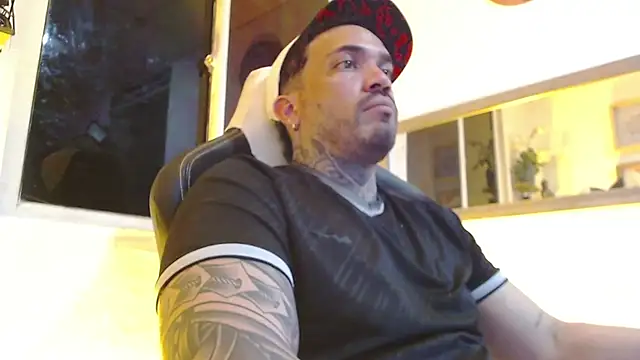 Snapshot of Angel_sex_latin chatting on 20, 2, 2025 Angel sex latin online show from 20, 2, 2025