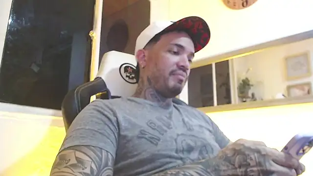 Snapshot of Angel_sex_latin chatting on 24, 2, 2025 Angel sex latin online show from 24, 2, 2025