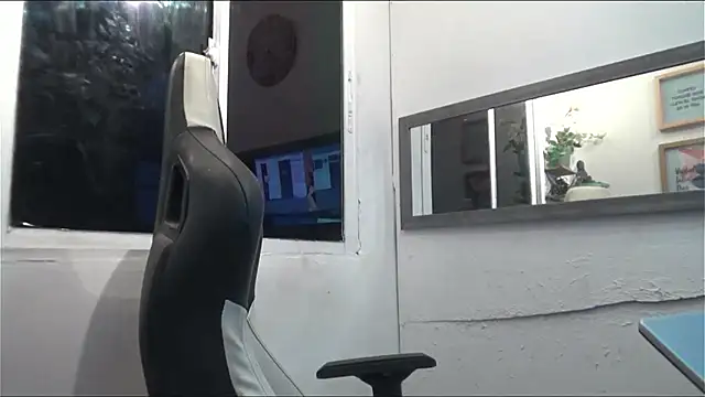 Snapshot of Angel_sex_latin chatting on 21, 3, 2025 Angel sex latin online show from 21, 3, 2025