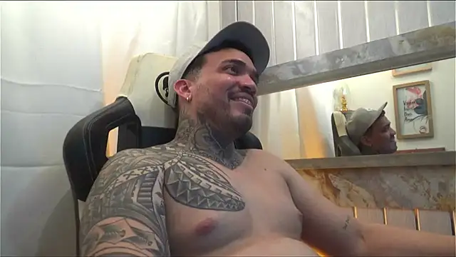 Snapshot of Angel_sex_latin chatting on 24, 9, 2025 Angel sex latin online show from 24, 9, 2025