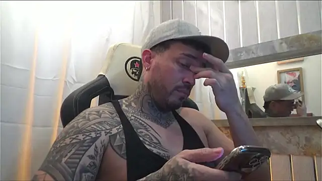 Snapshot of Angel_sex_latin chatting on 1, 10, 2025 Angel sex latin online show from 1, 10, 2025