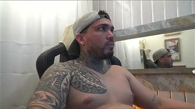 Snapshot of Angel_sex_latin chatting on 21, 10, 2025 Angel sex latin online show from 21, 10, 2025