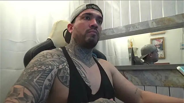 Snapshot of Angel_sex_latin chatting on 22, 10, 2025 Angel sex latin online show from 22, 10, 2025