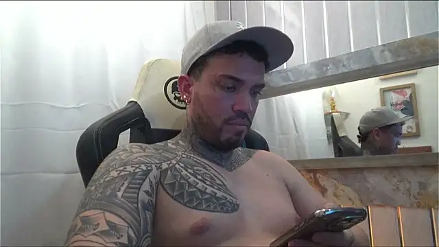 Snapshot of Angel_sex_latin chatting on 24, 10, 2025 Angel sex latin online show from 24, 10, 2025