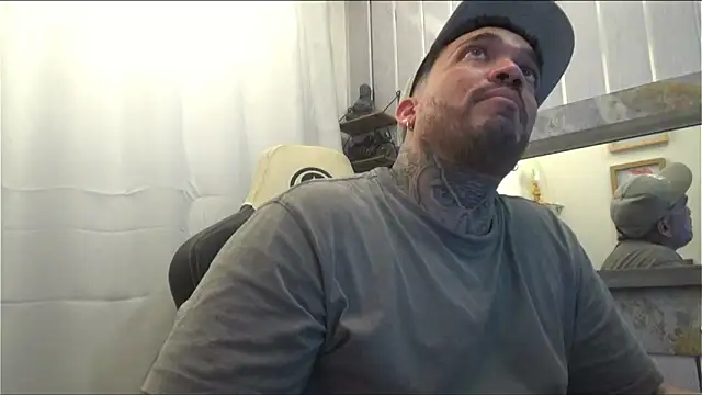 Snapshot of Angel_sex_latin chatting on 30, 10, 2025 Angel sex latin online show from 30, 10, 2025