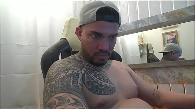 Snapshot of Angel_sex_latin chatting on 9, 11, 2025 Angel sex latin online show from 9, 11, 2025