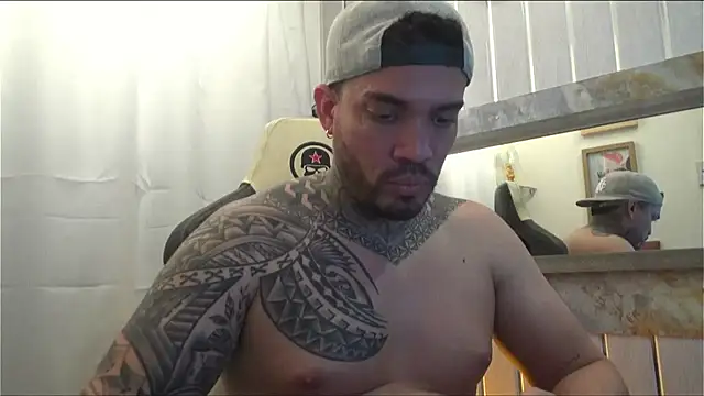 Snapshot of Angel_sex_latin chatting on 24, 11, 2025 Angel sex latin online show from 24, 11, 2025