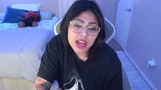 miacanela xo online show from 6, 2, 2025