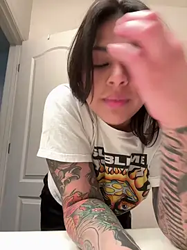 miacanela xo online show from 10, 2, 2025