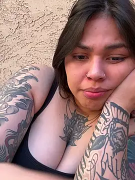 miacanela xo online show from 11, 3, 2025