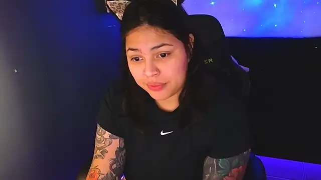 miacanela xo online show from 8, 9, 2025