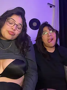 miacanela xo online show from 2, 3, 2026