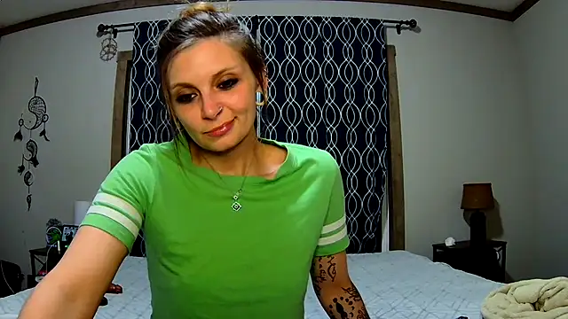 ZeelaXoXo online show from 2, 2, 2025