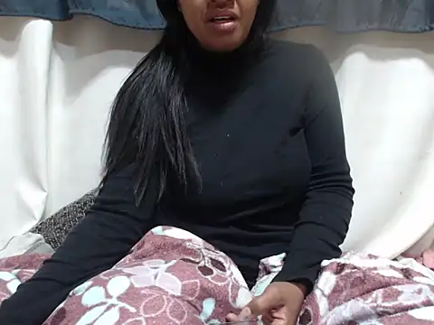 Snapshot of Linda_sexy chatting on 2, 7, 2026 Linda sexy online show from 2, 7, 2026