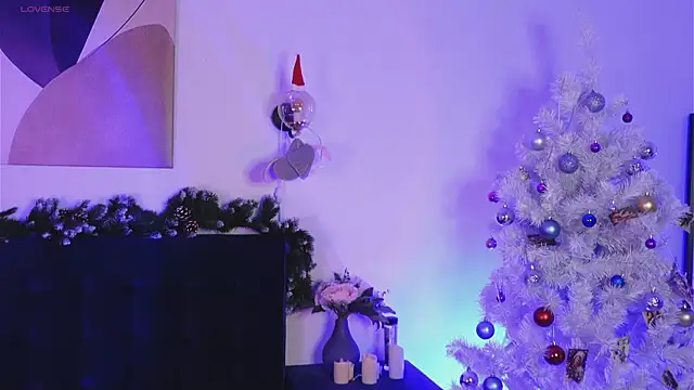 Snapshot of MrsPrude chatting on 13, 12, 2024 MrsPrude online show from 13, 12, 2024