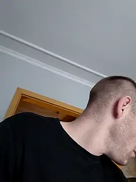 Snapshot of Bartzrl chatting on 13, 9, 2025 Bartzrl online show from 13, 9, 2025