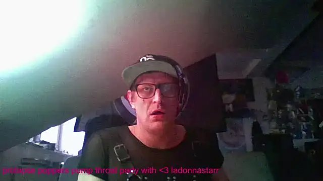 Snapshot of Bigthroaterboy chatting on 2, 12, 2024 Bigthroaterboy online show from 2, 12, 2024