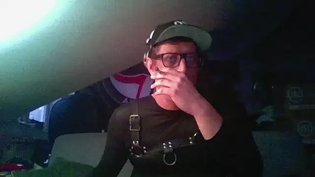 Snapshot of Bigthroaterboy chatting on 7, 12, 2024 Bigthroaterboy online show from 7, 12, 2024