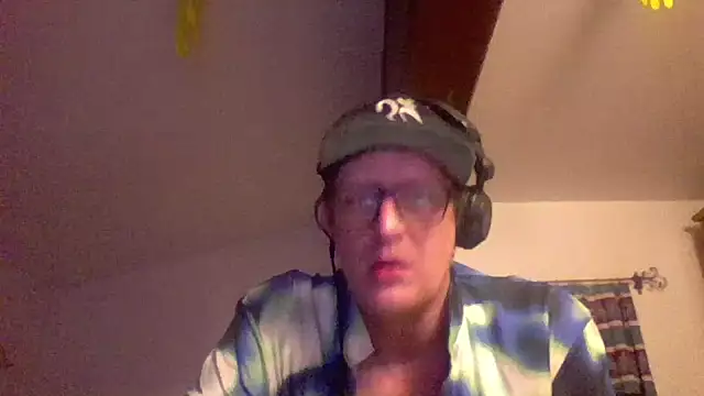 Snapshot of Bigthroaterboy chatting on 18, 12, 2024 Bigthroaterboy online show from 18, 12, 2024