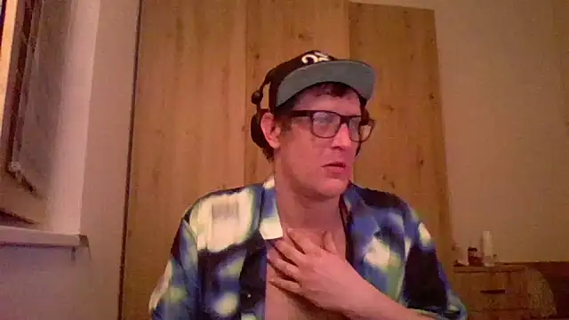 Snapshot of Bigthroaterboy chatting on 14, 1, 2025 Bigthroaterboy online show from 14, 1, 2025