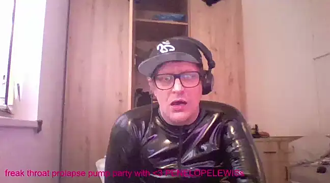 Snapshot of Bigthroaterboy chatting on 24, 1, 2025 Bigthroaterboy online show from 24, 1, 2025