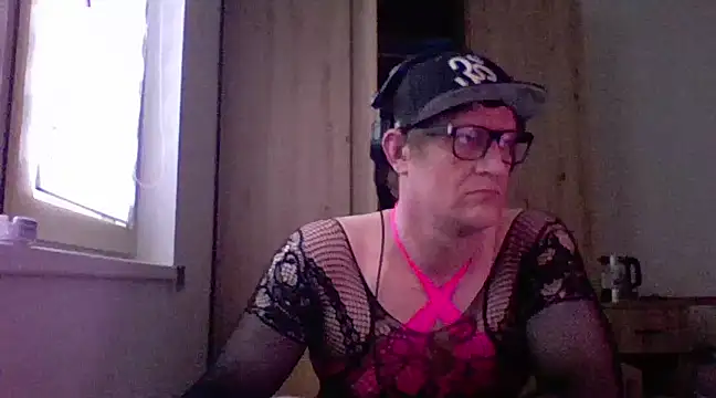 Snapshot of Bigthroaterboy chatting on 27, 1, 2025 Bigthroaterboy online show from 27, 1, 2025