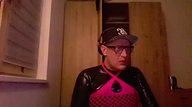 Snapshot of Bigthroaterboy chatting on 19, 2, 2025 Bigthroaterboy online show from 19, 2, 2025