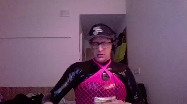Snapshot of Bigthroaterboy chatting on 7, 3, 2025 Bigthroaterboy online show from 7, 3, 2025
