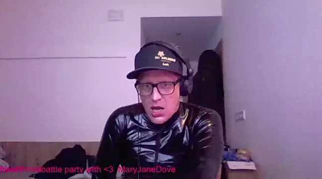 Snapshot of Bigthroaterboy chatting on 8, 3, 2025 Bigthroaterboy online show from 8, 3, 2025