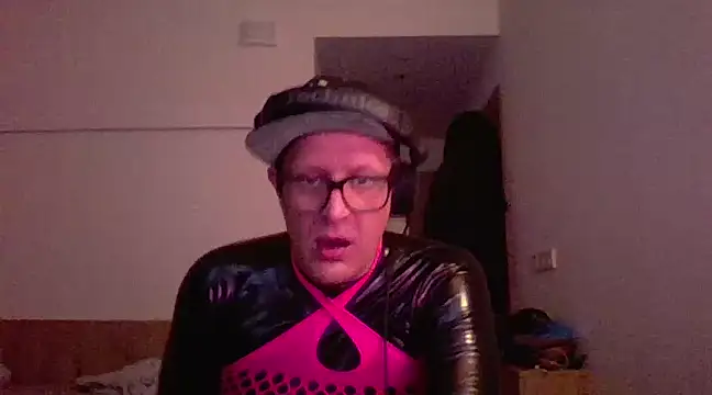 Snapshot of Bigthroaterboy chatting on 11, 3, 2025 Bigthroaterboy online show from 11, 3, 2025