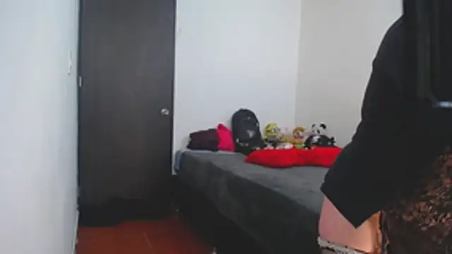 lili peach online show from 23, 4, 2026