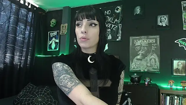 Snapshot of Goddess_Mortem chatting on 9, 5, 2026 Goddess Mortem online show from 9, 5, 2026