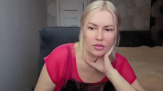 Snapshot of natusik chatting on 5, 7, 2026 natusik online show from 5, 7, 2026