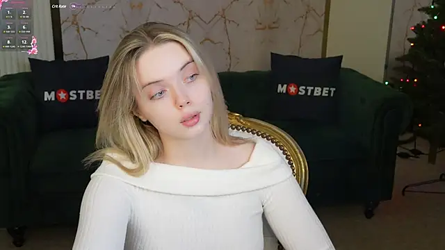 Snapshot of Cassy-Celestial_ chatting on 13, 12, 2024 Cassy-Celestial online show from 13, 12, 2024