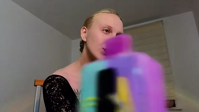 Snapshot of Martha_Hoffman chatting on 21, 12, 2024 Martha Hoffman online show from 21, 12, 2024