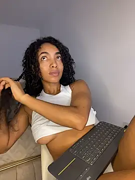 nicoleebony1 online show from 5, 2, 2026