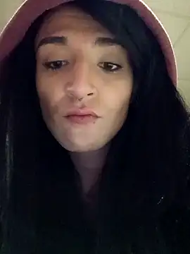 Snapshot of kylierae3133 chatting on 4, 11, 2025 kylierae3133 online show from 4, 11, 2025