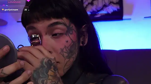 SylveonFox online show from 13, 10, 2025