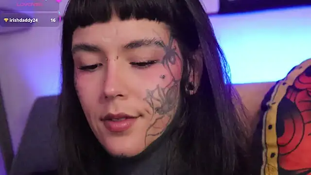 SylveonFox online show from 15, 11, 2025